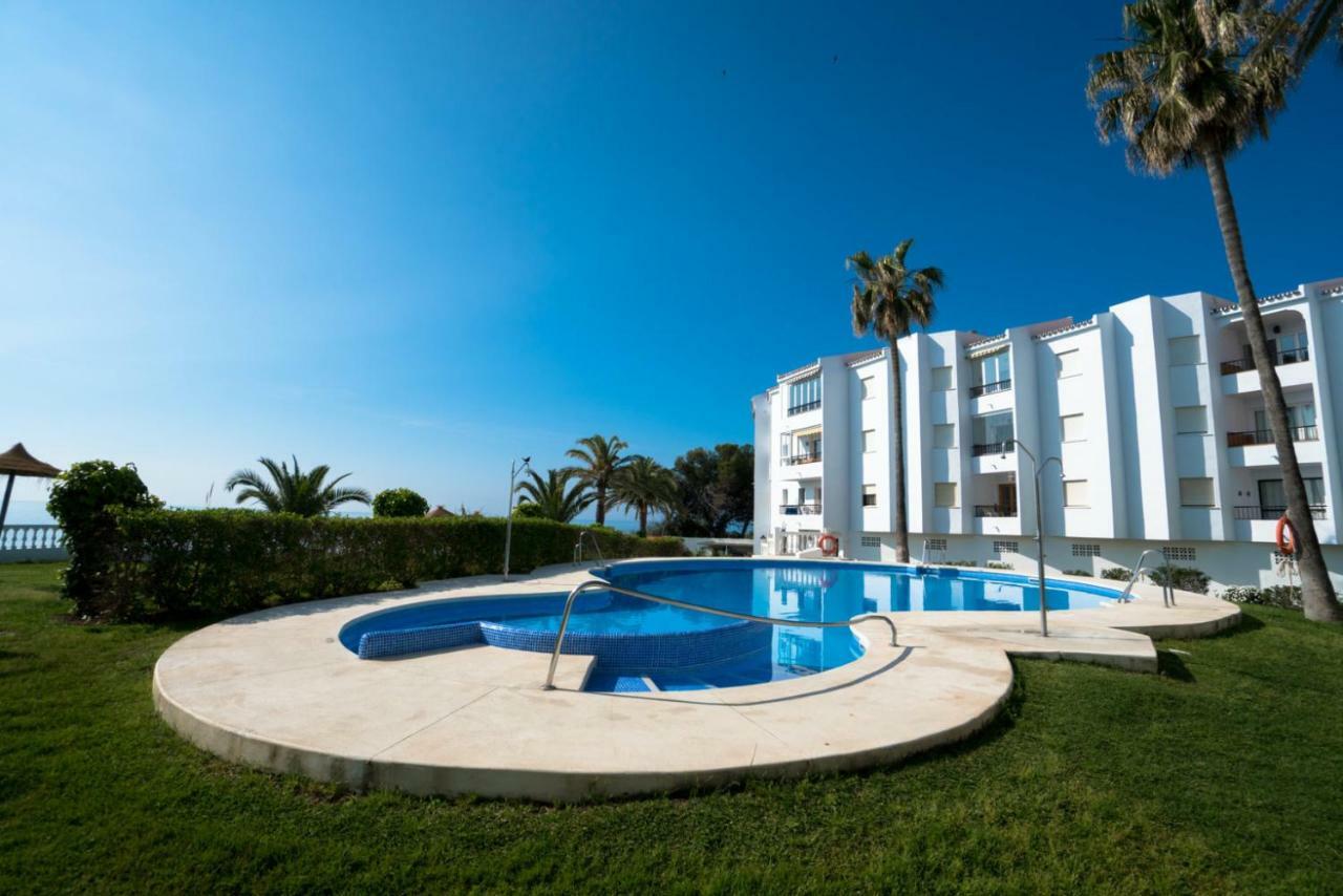 Palmeras 80 Menyber Nerja Kültér fotó